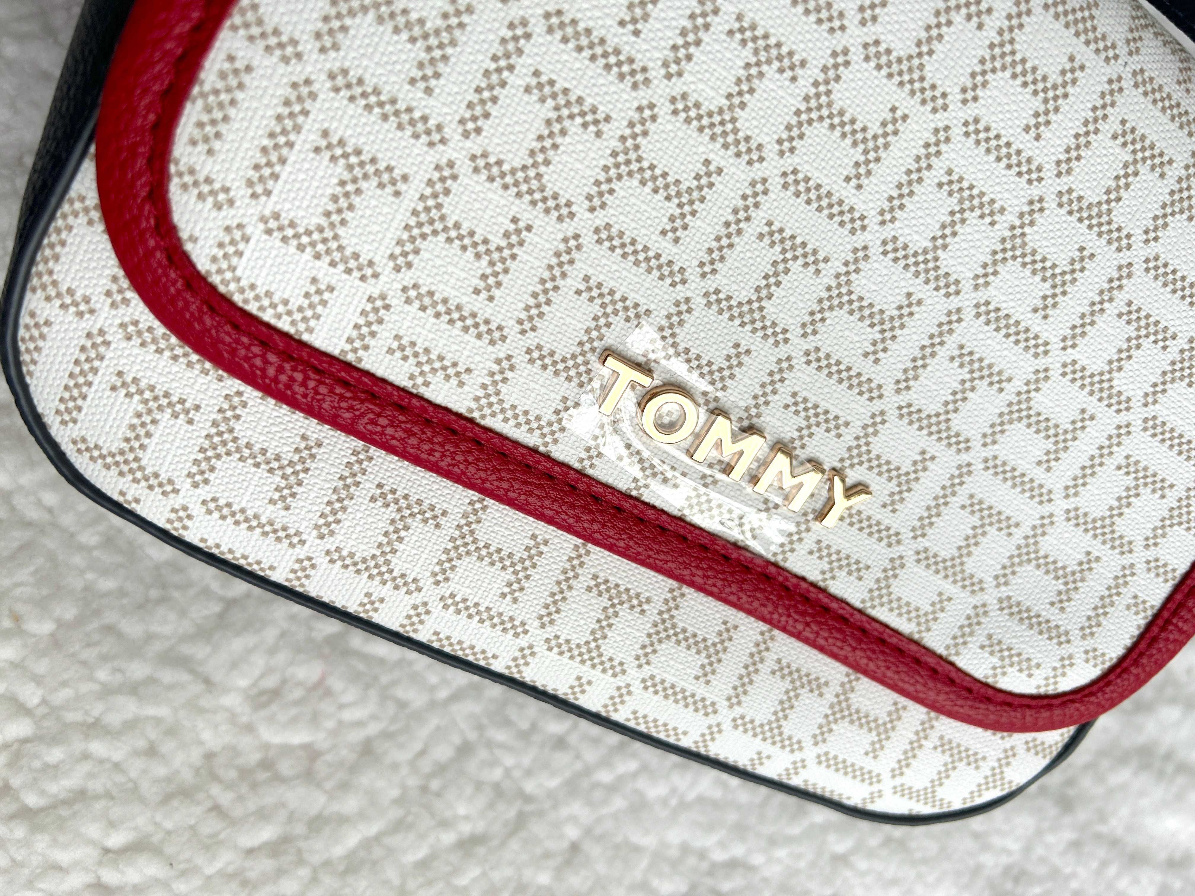 Tommy Hilfiger torebka z klapka