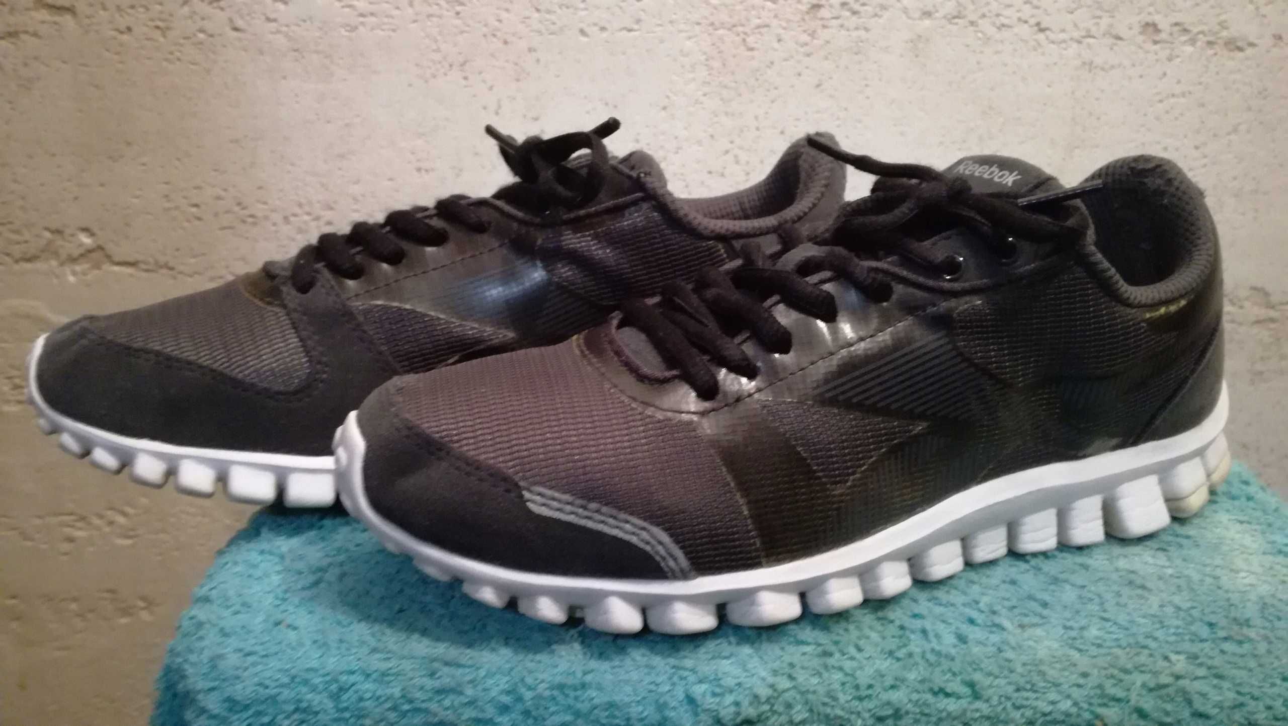 Buty do biegania REEBOK SMOOTH FLEX r.37,5 stan bardzo dobry