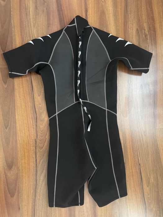 Гідрокостюми дитячі та дорослі