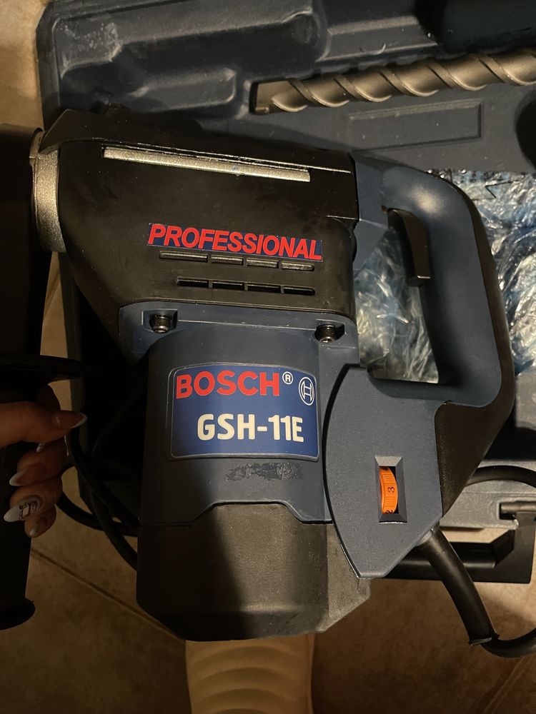 Дрель-перфоратор профессиональный BOSCH-1350 вт