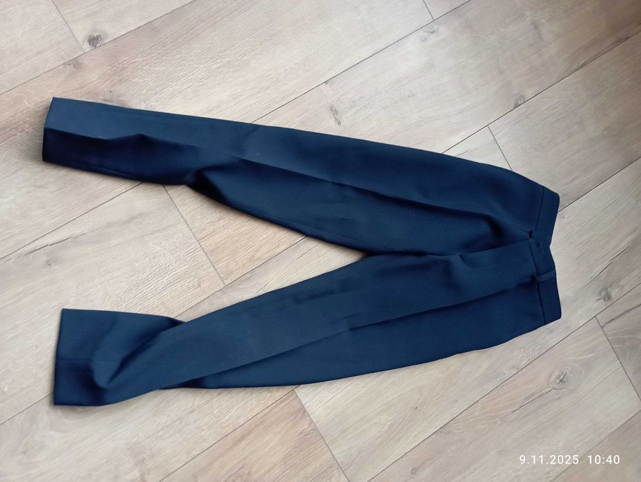 Granatowy Garnitur komunijny 128/134