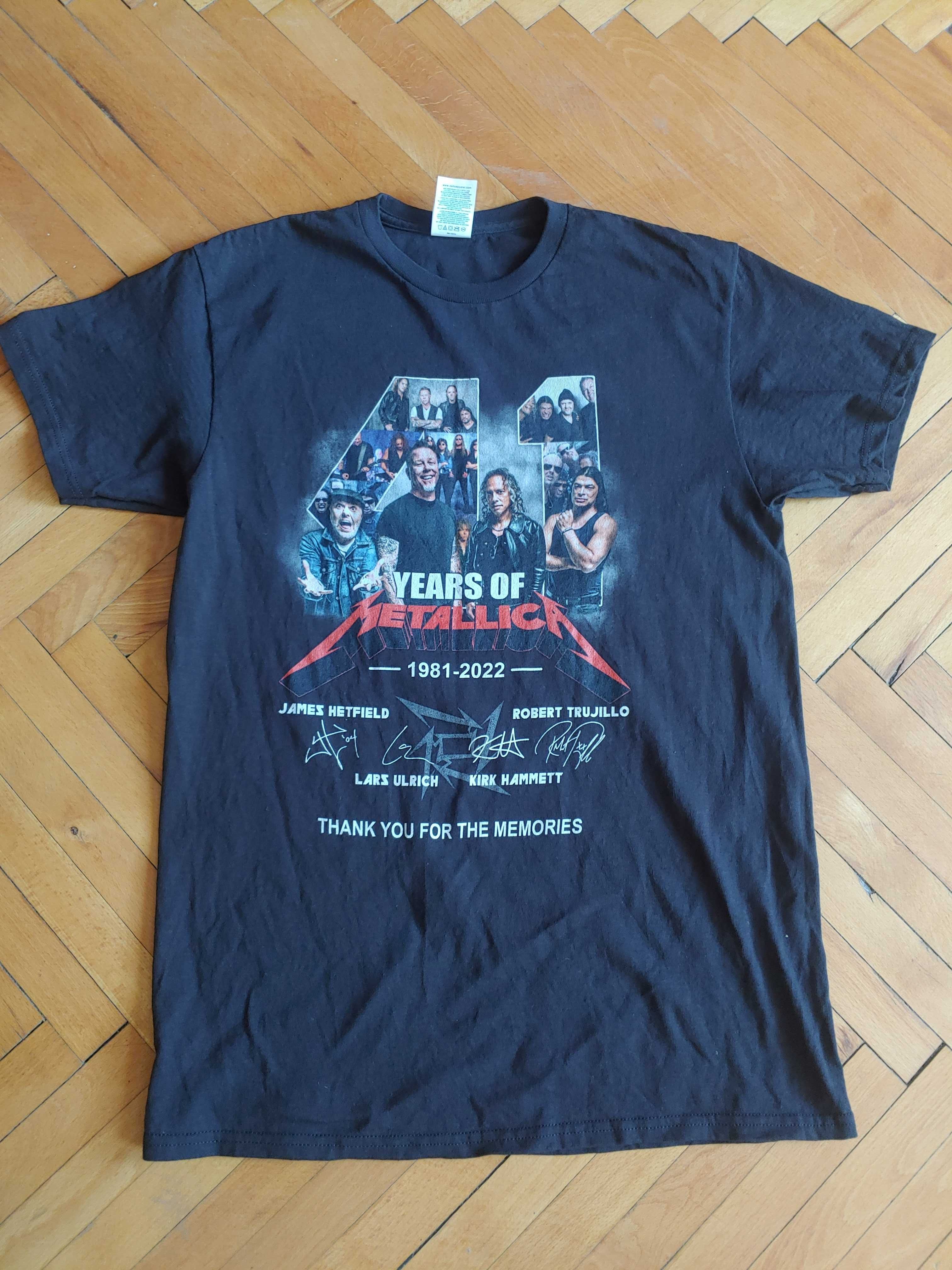 Мерч Metellica, AC/DC, Bob Dylan