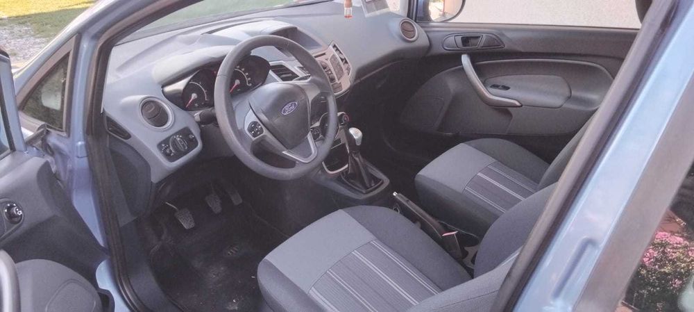 Sprzedam Forda fieste 2009r 1.25