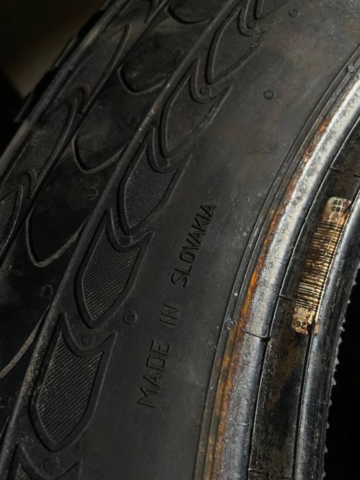 Continental Vanco2 235/65r16C