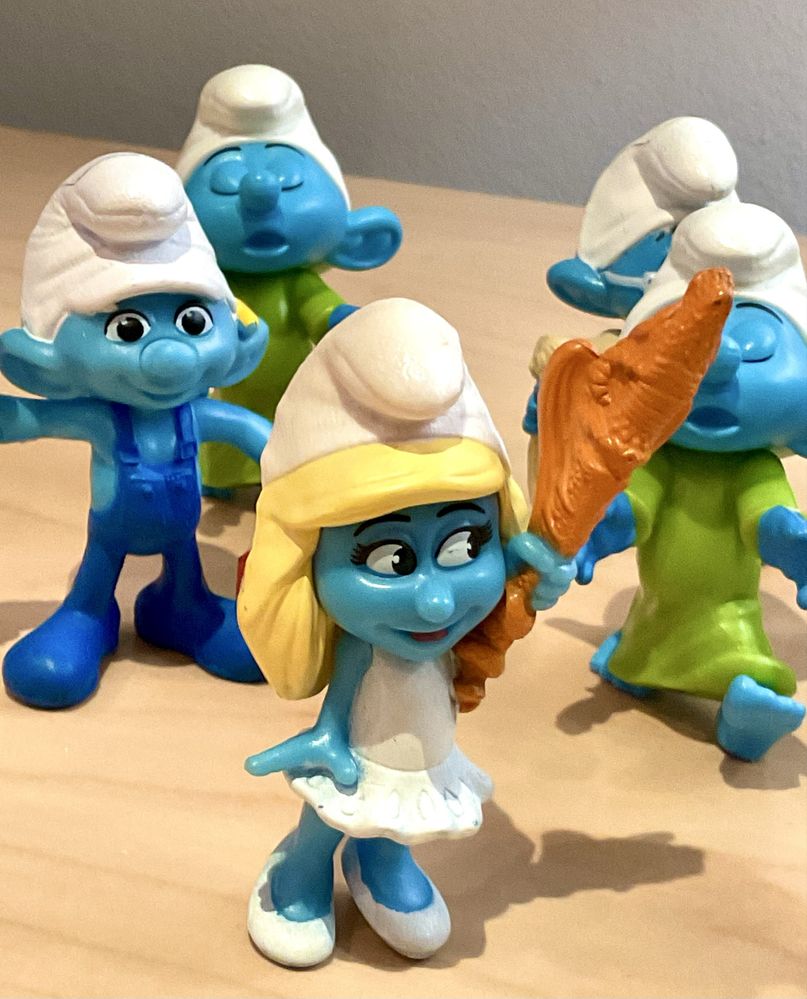 Oito bonecis Smurfs ou Pitufos ou Strumps