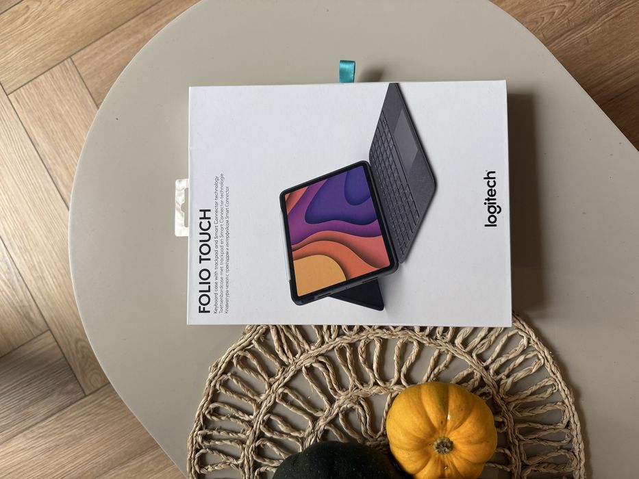 Logitech Folio Touch klawiatura do Ipad