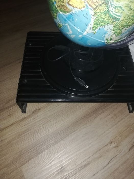 Apoio giratório para TV/portátil/coluna de som