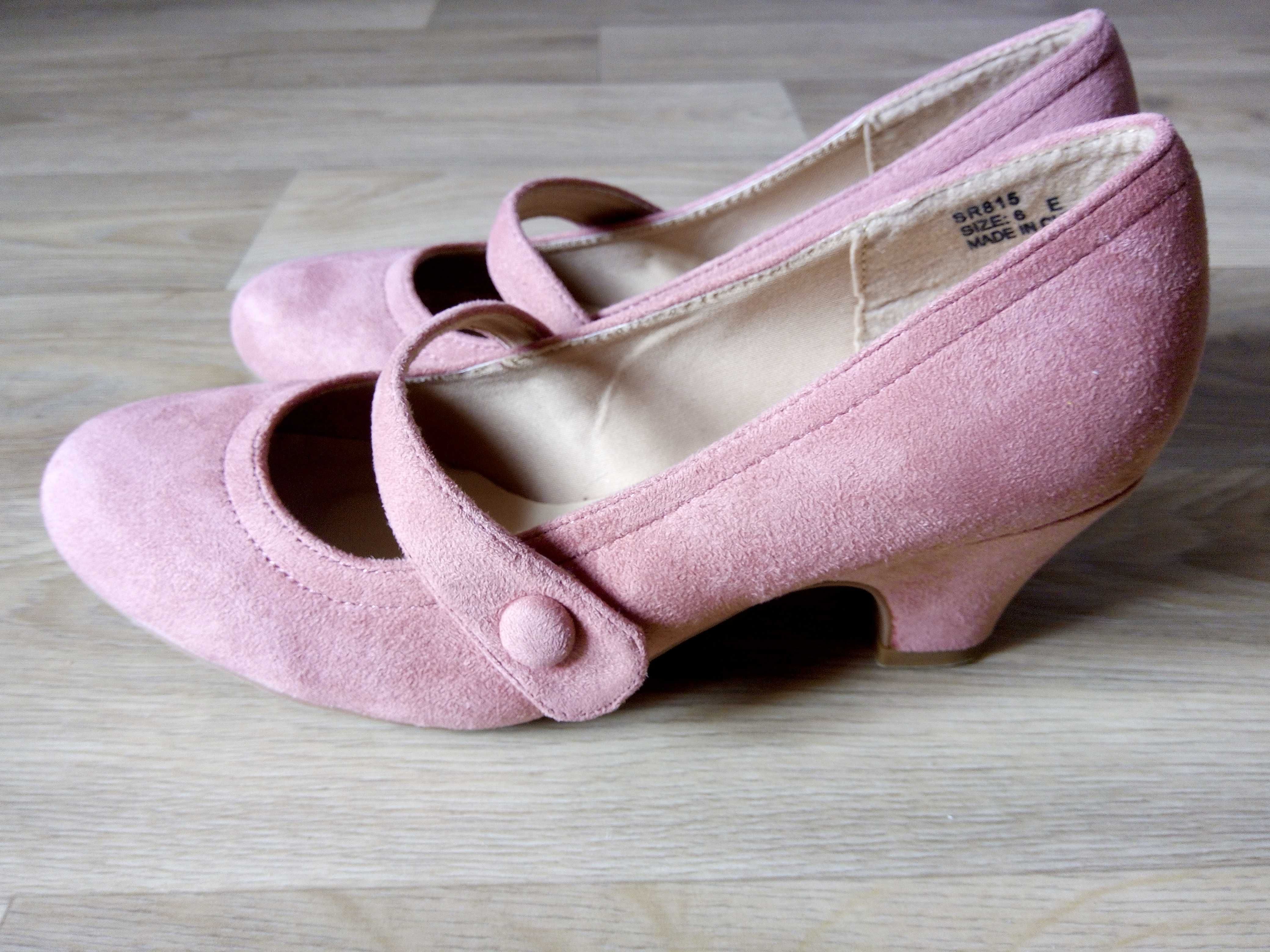 Елегантні легкі рожеві туфлі розмір 38