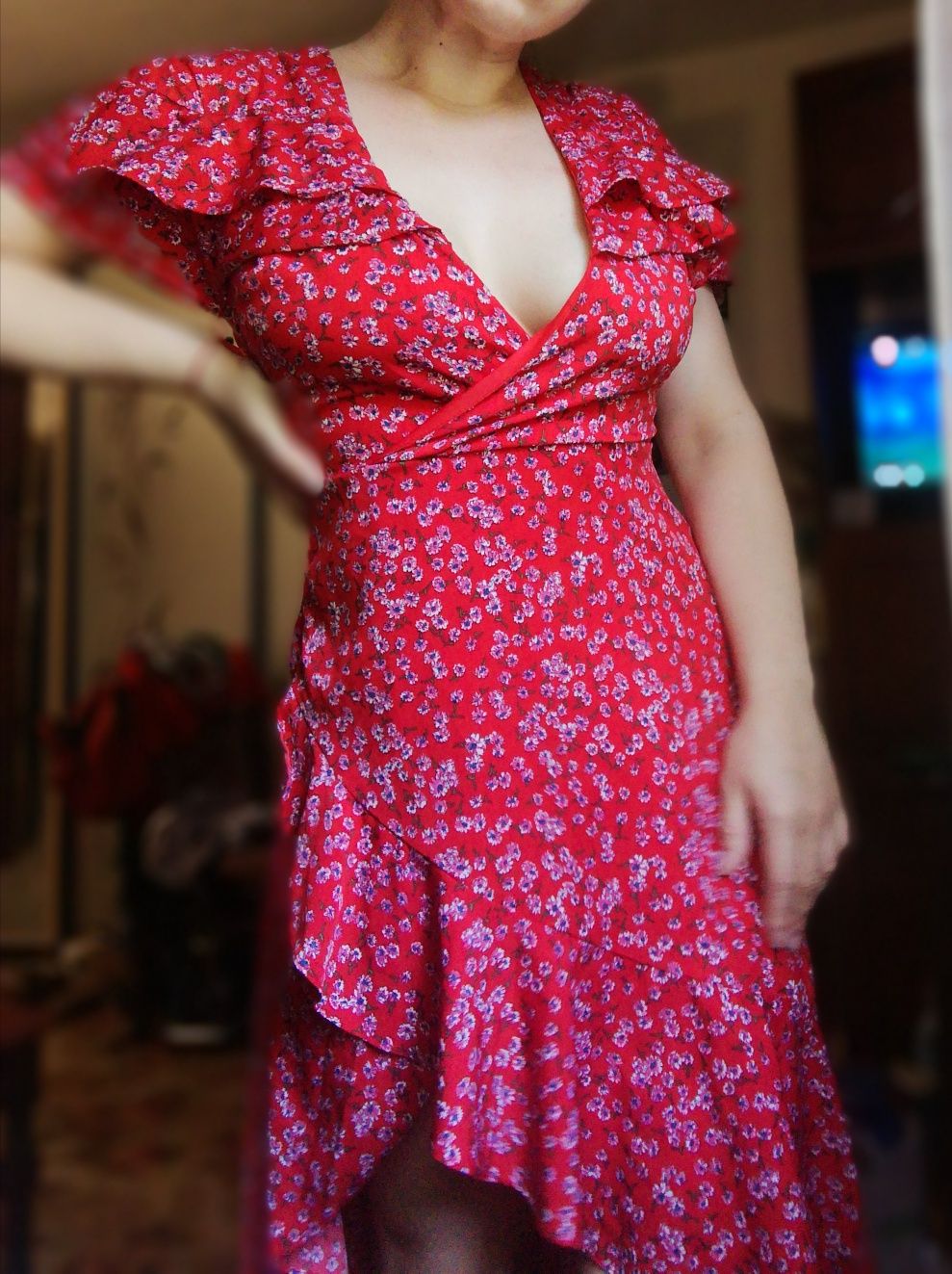 Платье красное ооочень модное в 2022