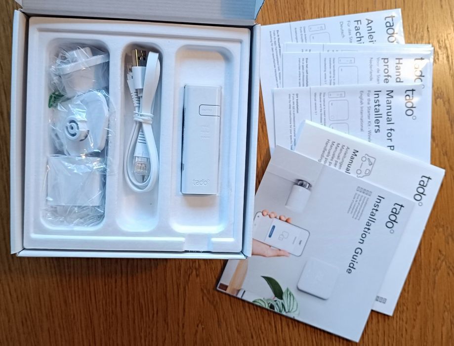 Zestaw startowy tado° V3+ (bezprzewodowy termostat, mostek, odbiornik)