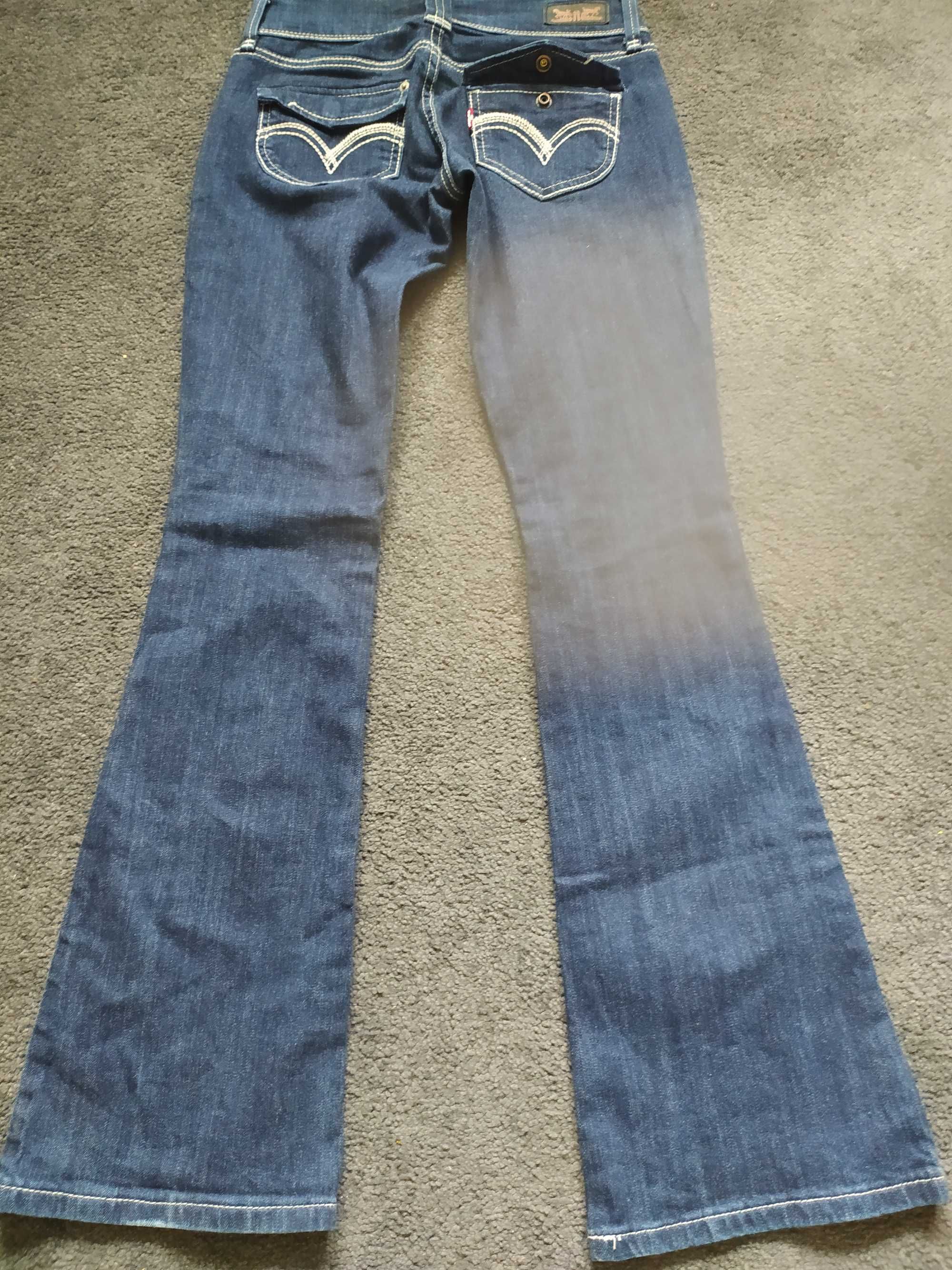 Sprzedam Jeansy  damskie Levi's