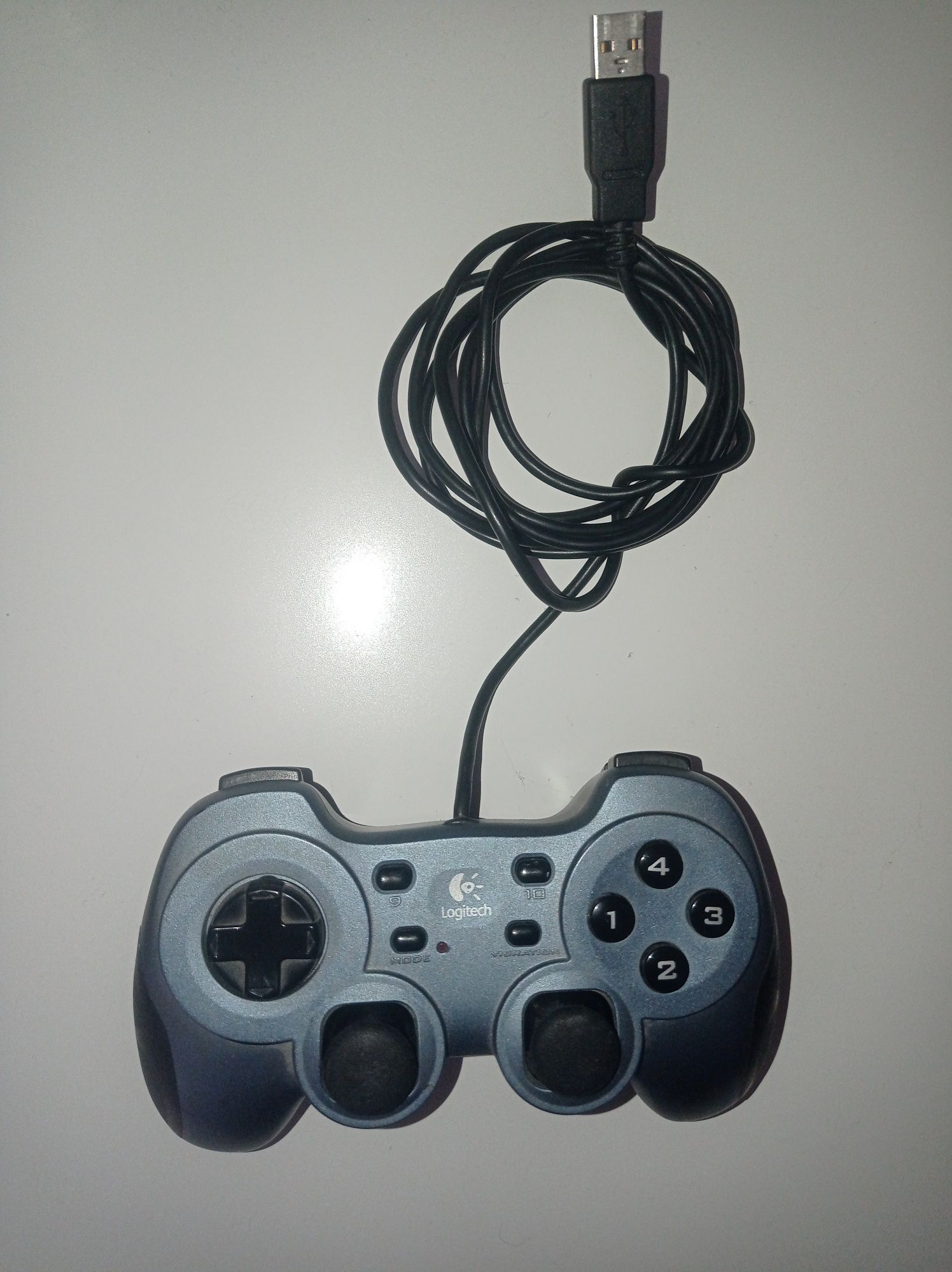 Logitech Rumble pad 2