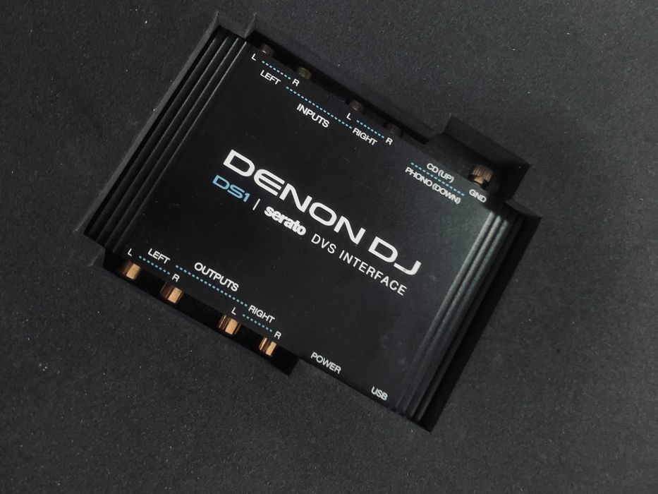 Denon DJ DS1 - DVS - SERATO DJ PRO (em muito bom estado)