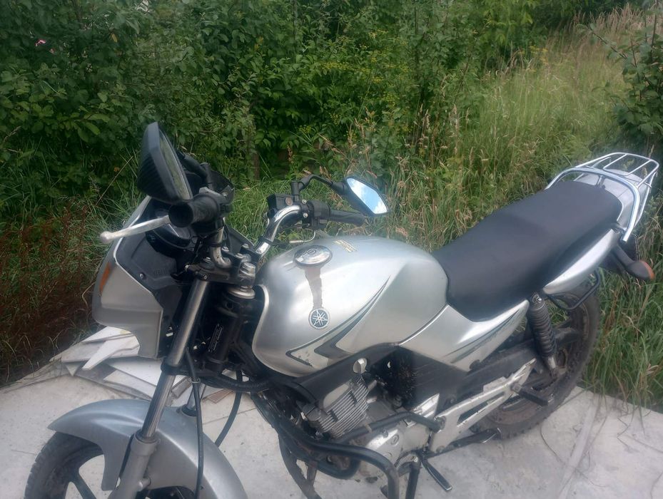 Ямаха 125 кубів мотоцикл