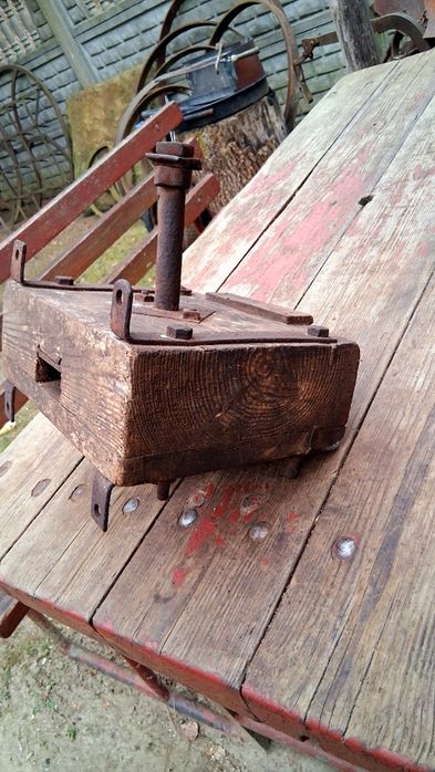 Młynek drewniany już Unikat z prl Do skansenu lub muzeum lub  jako ozd