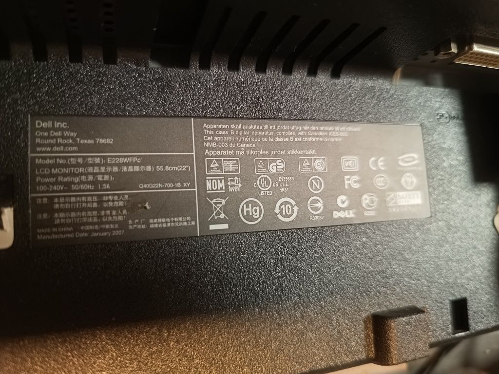 Monitor LCD Dell E228WFPc 22 " 1680 x 1050 px Tn
4,4/5