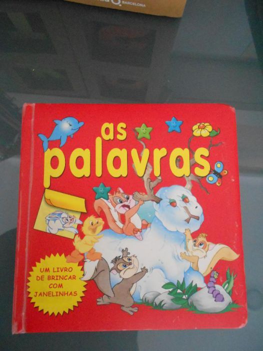 Vendo vários livros como novos