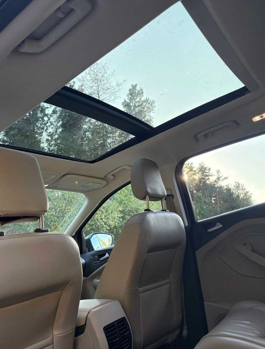 Ford Escape Titanium 2018 року