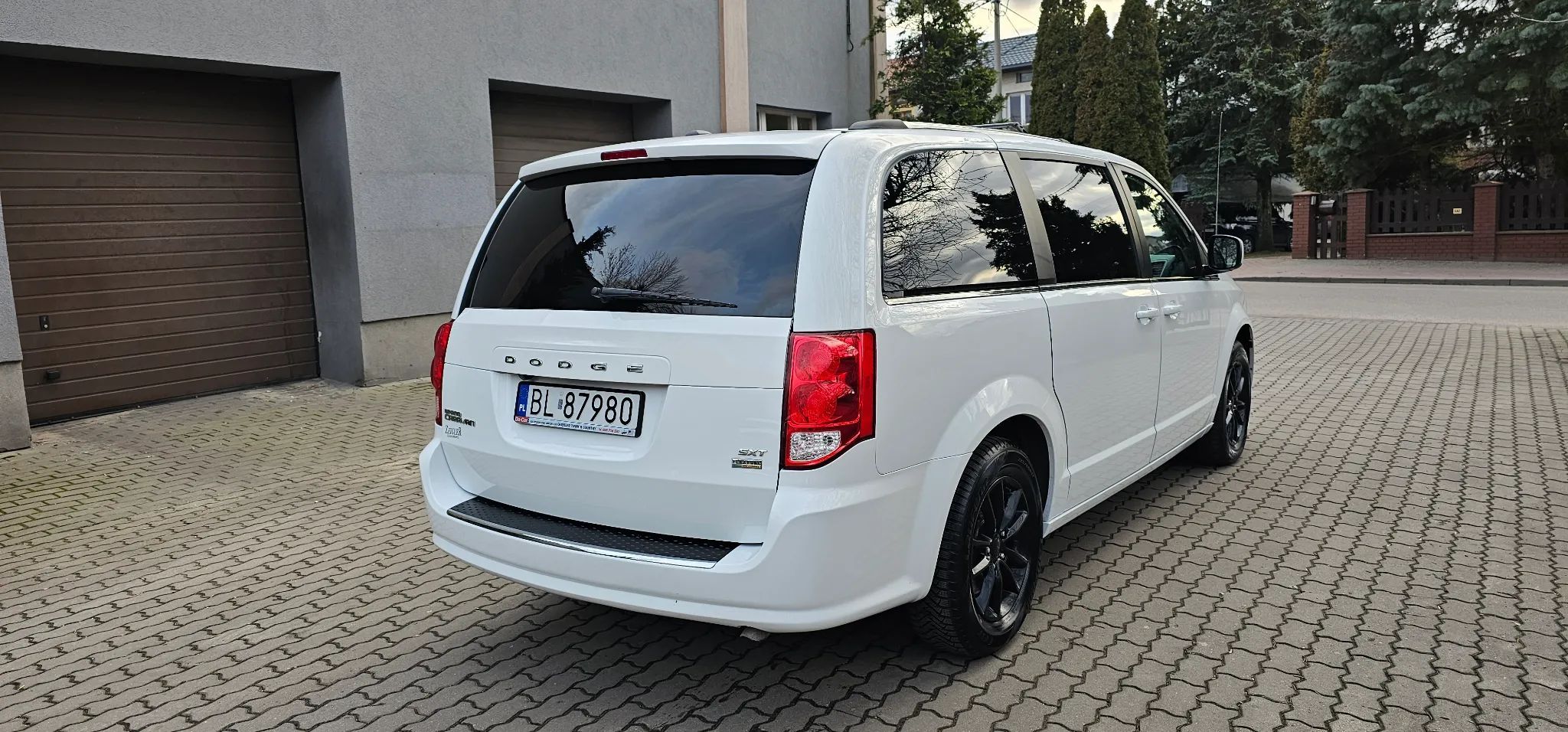 Dodge Grand Caravan F-vat 23% Dodge Grand Caravan 60 aut w ofercie