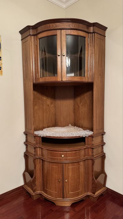 Vendo movel de canto de madeira
