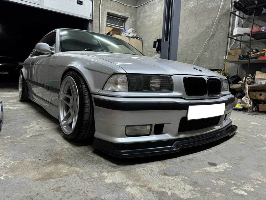 бмв е36 накладка на передній м бампер GT гт стиль