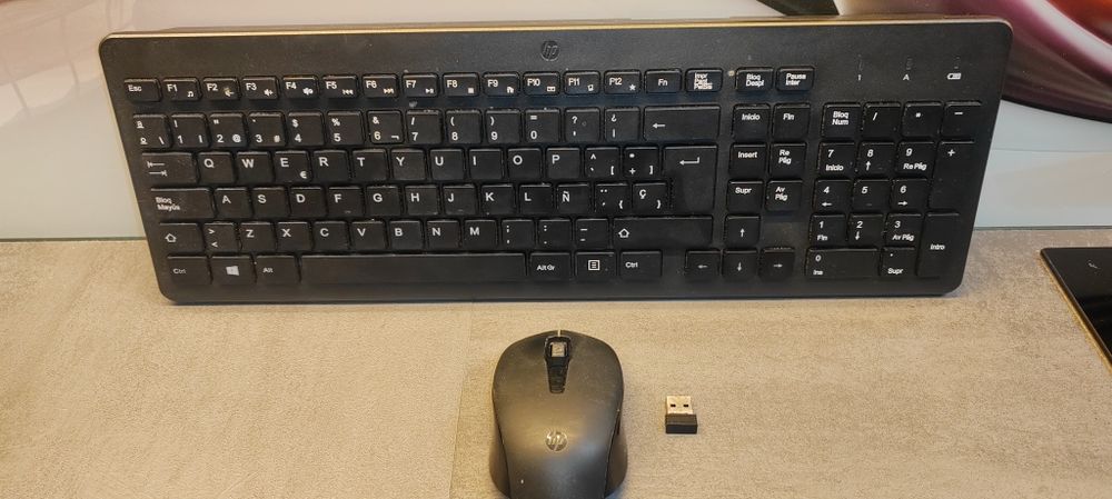 Klawiatura HP  bezprzewodowa+ mysz