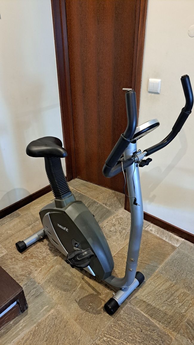 Bicicleta Estática com pouco uso