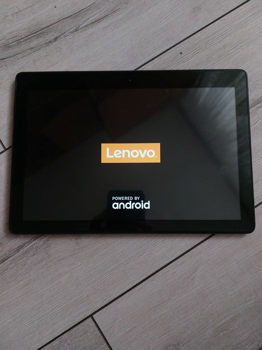 Продам планшет Lenovo TB-X104L