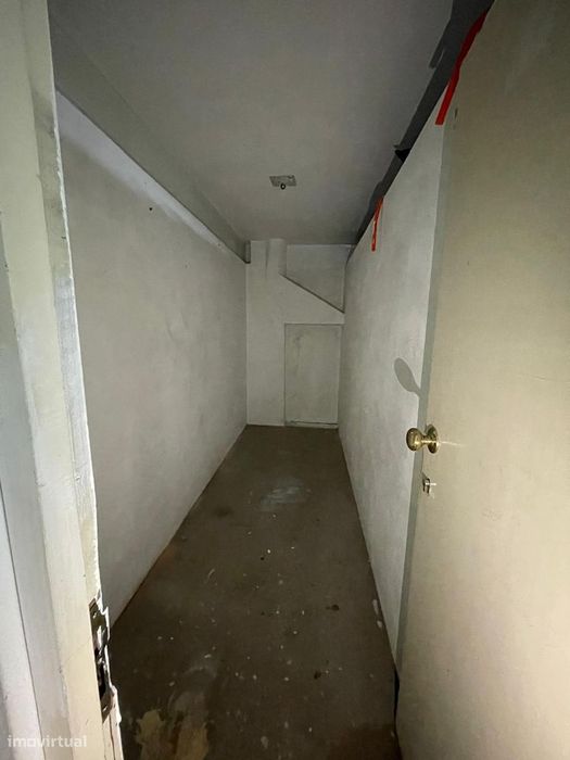 Arrumos/ Arrecadação/ Armazém - São Cosme,Gondomar