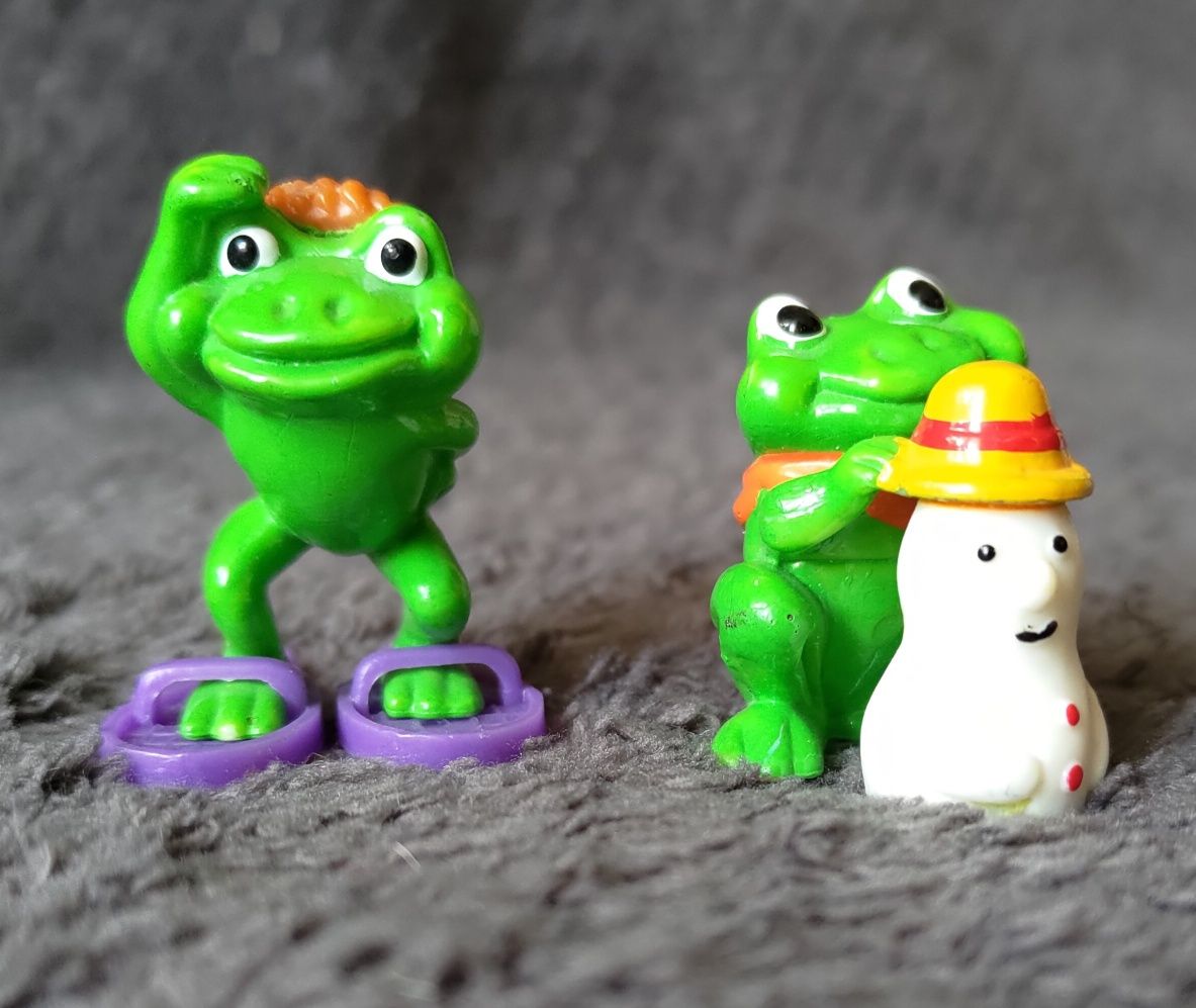 2 żabki/ żaby figurki z Kinder niespodzianka