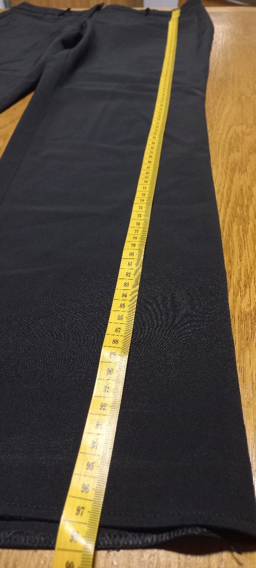 Spodnie damskie eleganckie Marc Cain M/L