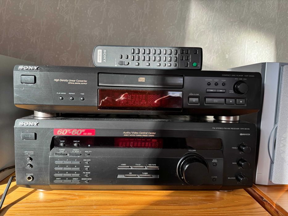 Комплект Sony STR-DE135 + Sony CDP-XE220 - відмінний/робочий стан