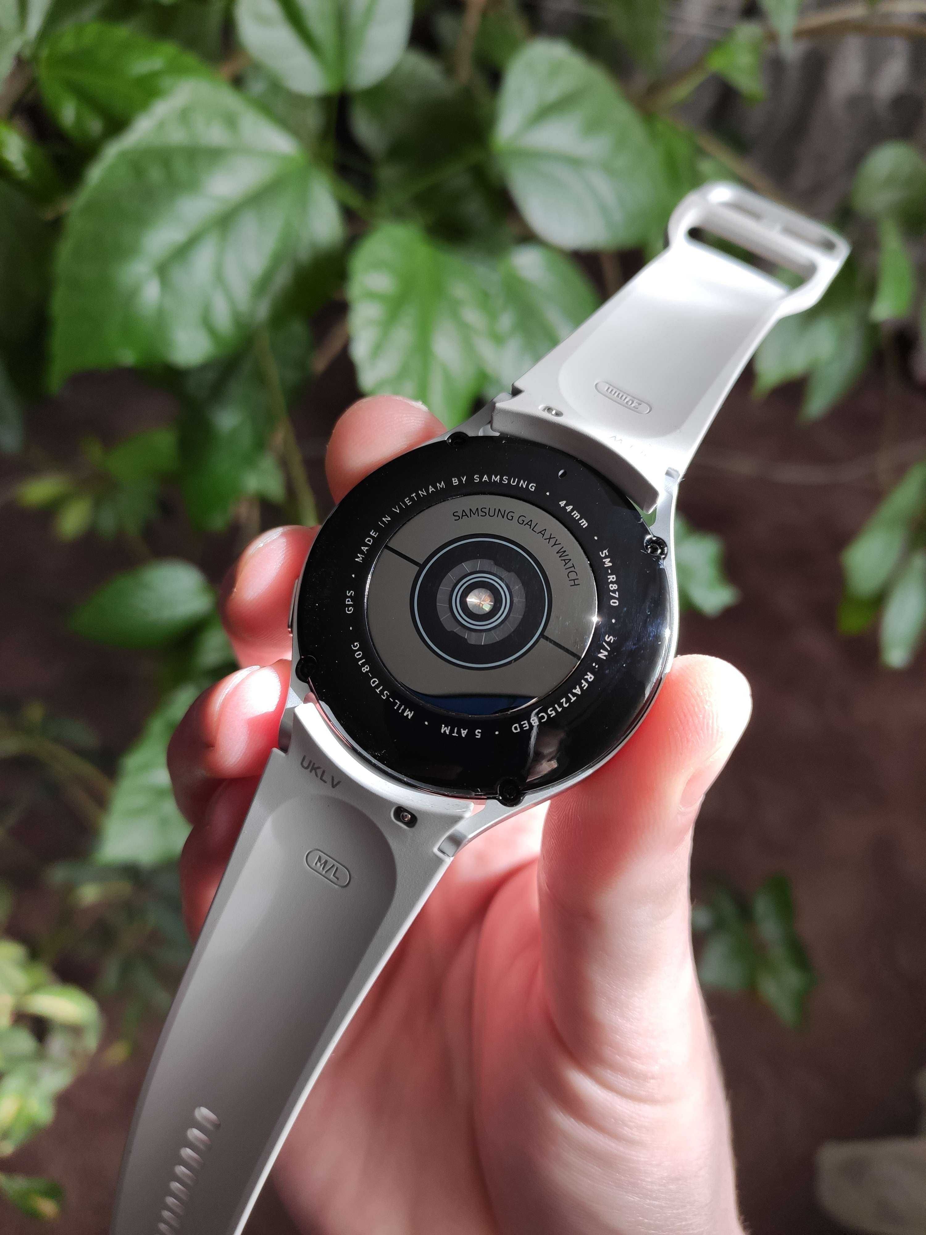 Samsung Galaxy Watch4, SM-R870, 44mm, Silver