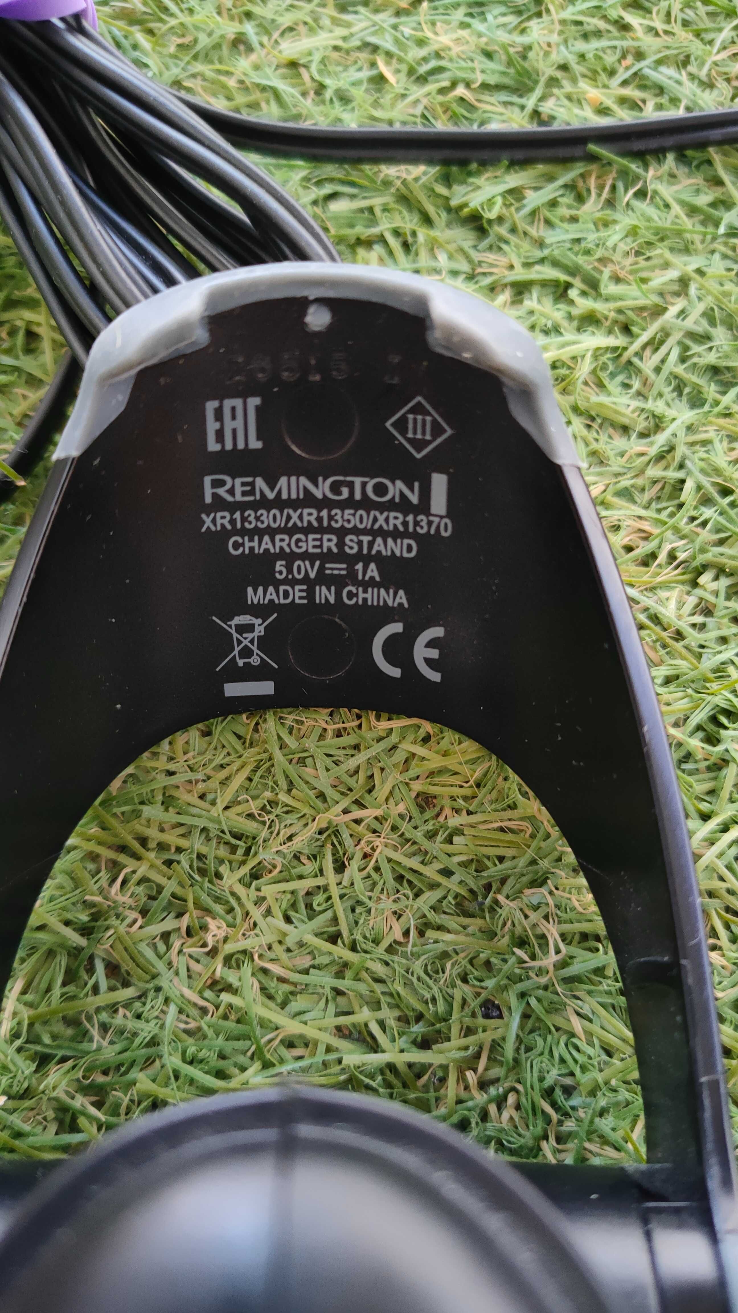 golarka Remington XR1330 z ładowarką XR1350 XR1370