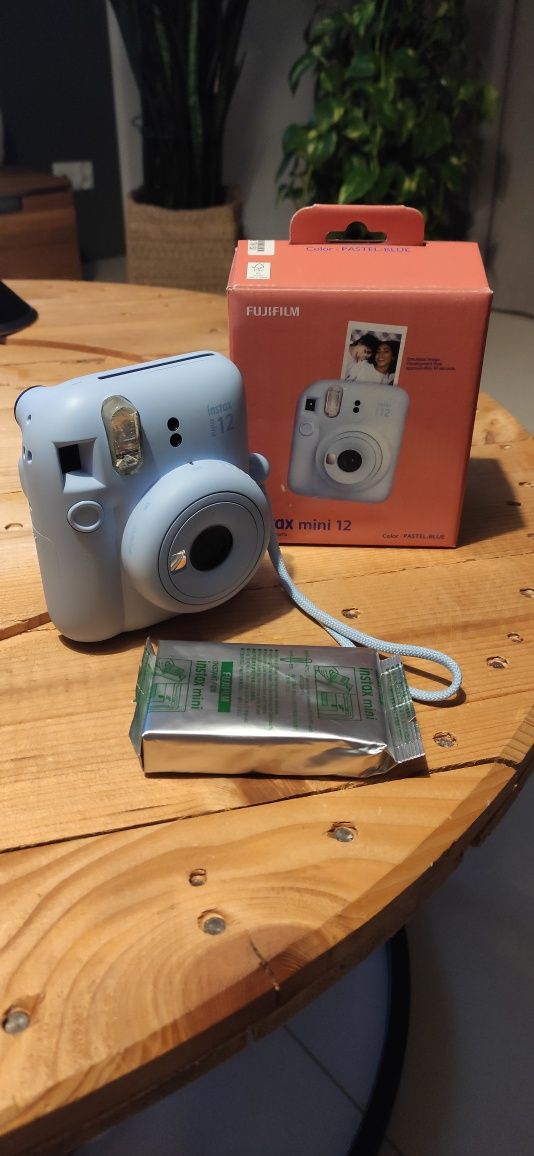 Fujifilm Instax mini 12