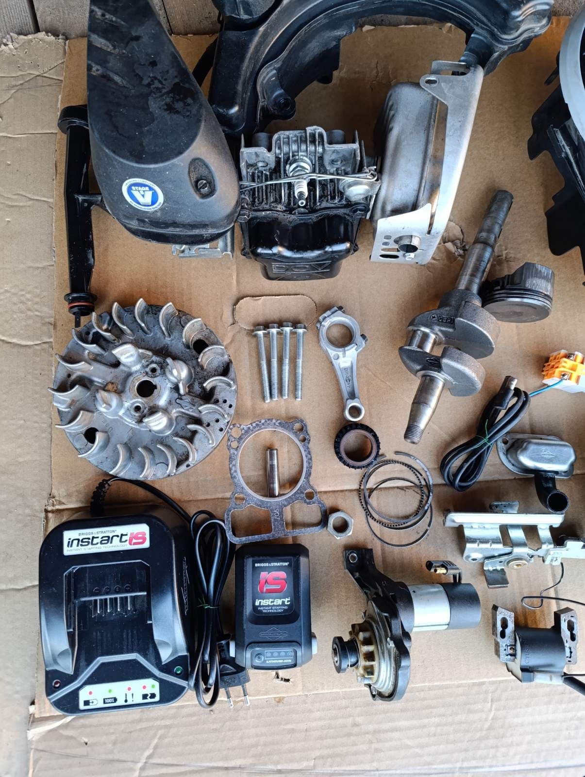Briggs stratton 775 is запчастини  двигуна