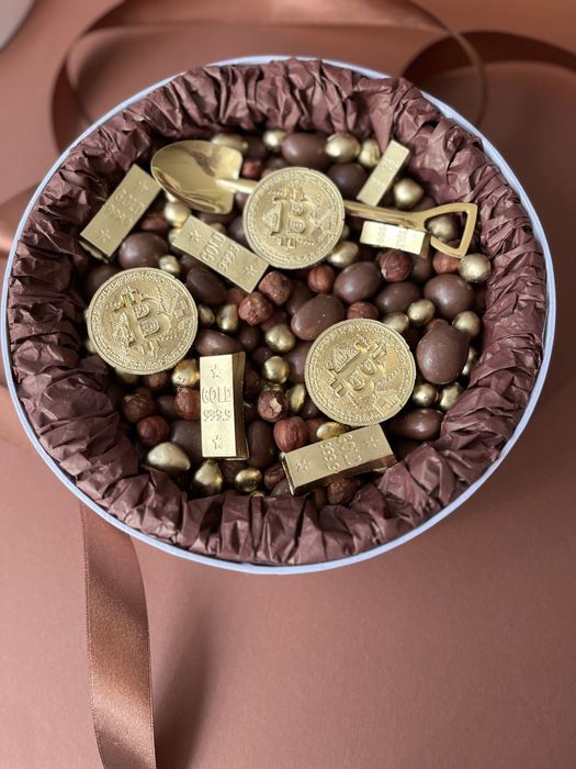 Подарунковий набір шоколаду з Bitcoin