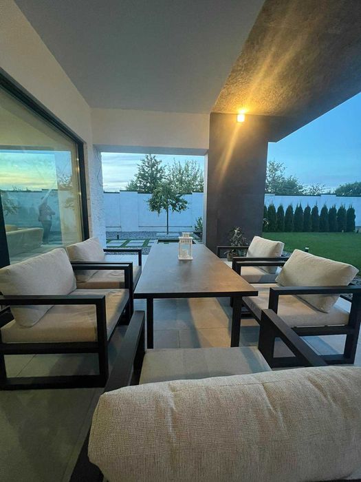 Продаж сучасного будинку в с. Солонка з ландшафтним дизайном