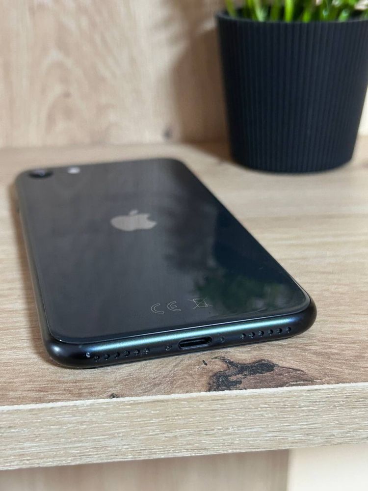 iPhone SE 2020 (64gb)