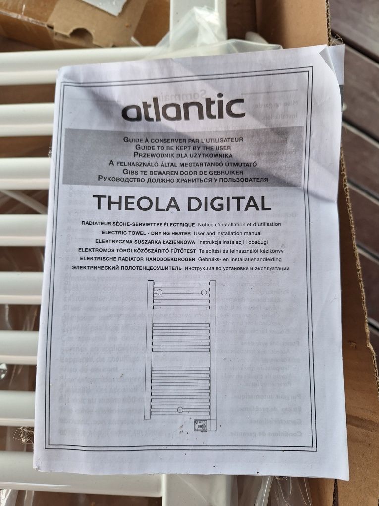 Grzejnik drabinkowy Atlantic Theola Digital