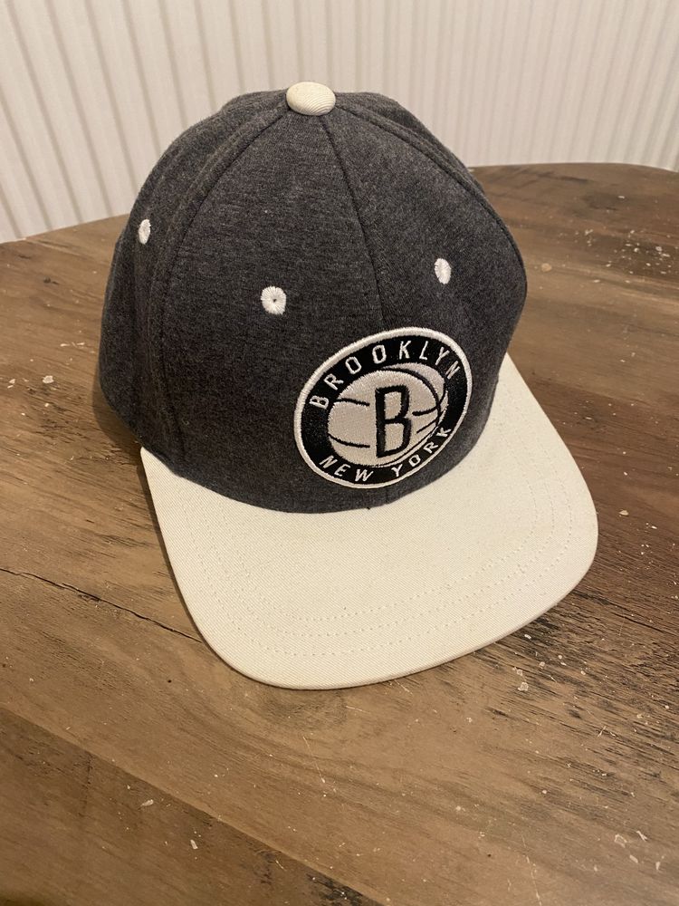 Czapka snapback Adidas Originals Brooklyn New York Nets