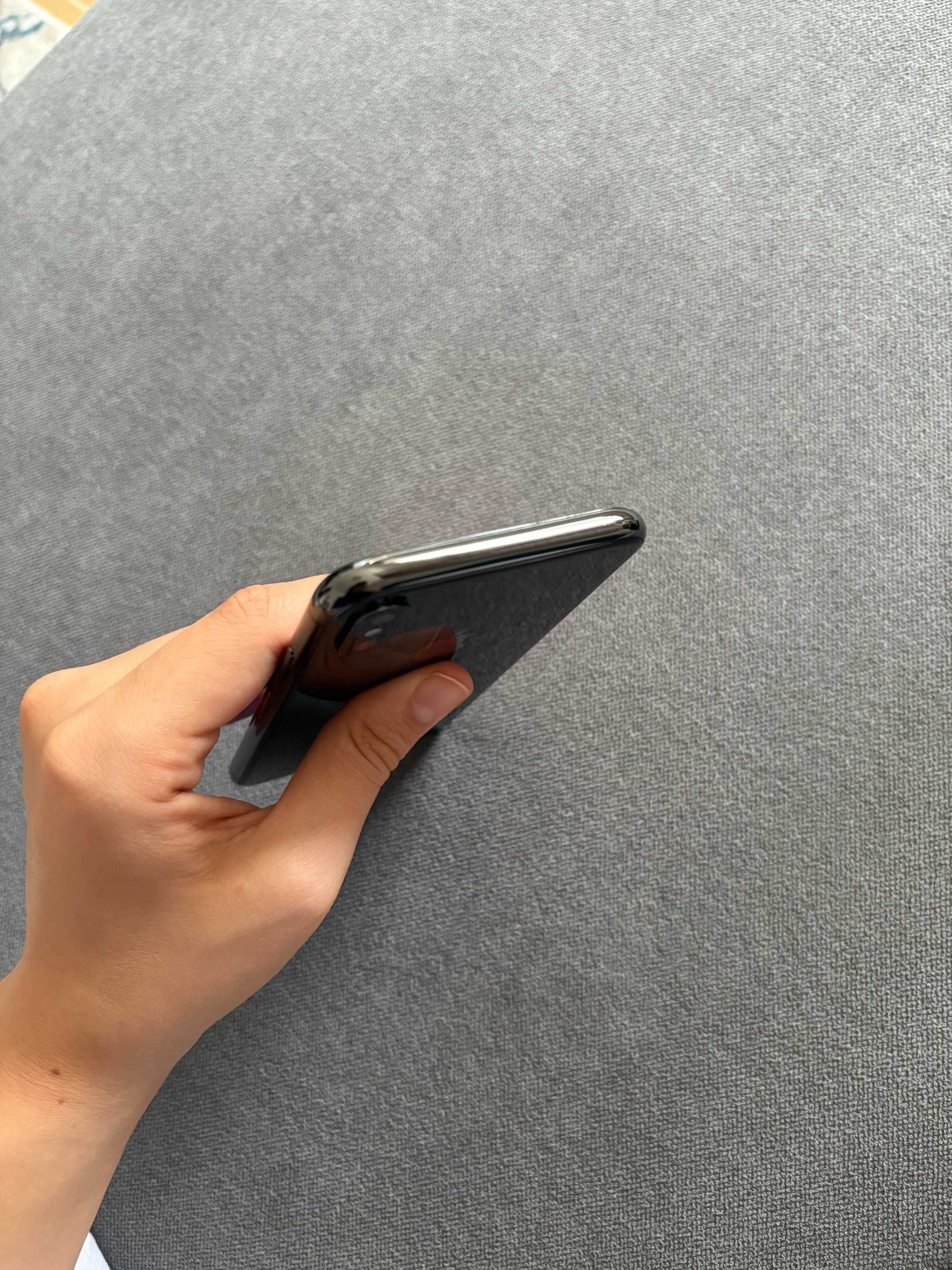 iPhone X 256GB - Excelente estado + Acessórios Originais!