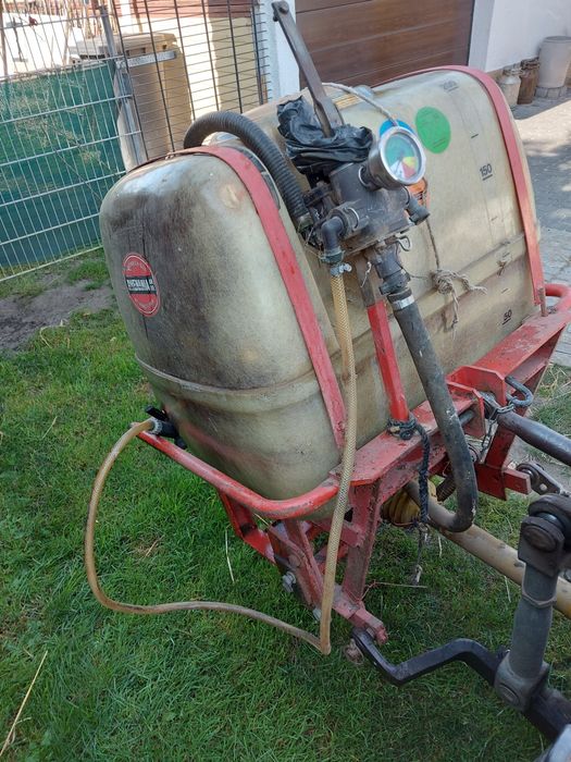 Opryskiwacz do mini  traktorka  200l