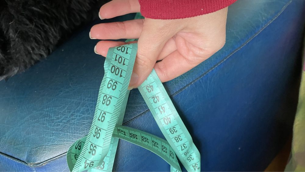 Большой пуф в форме сердца-темно-синий кожзам или черны пушистый чехол