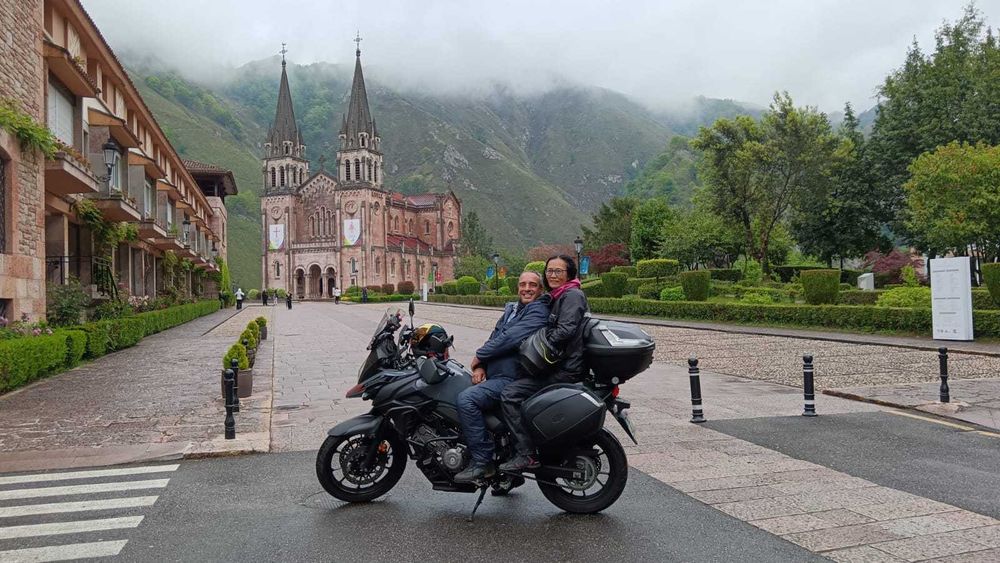 Suzuki Vstrong 650 Ano 2023 - Sensacional