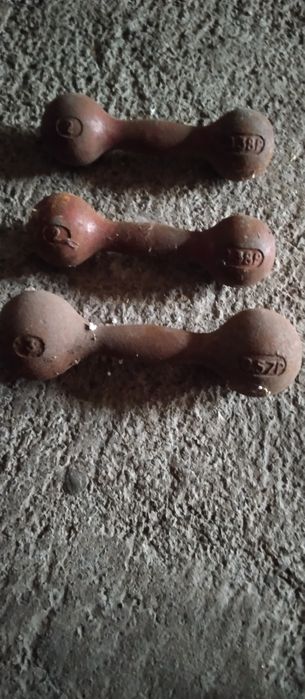 Продаются гантели