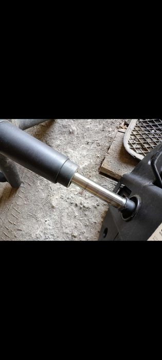 Стул офисный на колёсиках табуретка