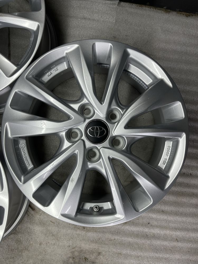 Диски R16 5x114.3 Et50 6.5J. Toyota Camry Auris Suzuki Vitara SX4 Swif