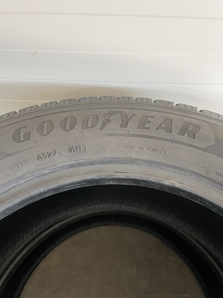 2x OPONY LETNIE Goodyear Efficient Grip Cargo 215/60/17C 109/107H