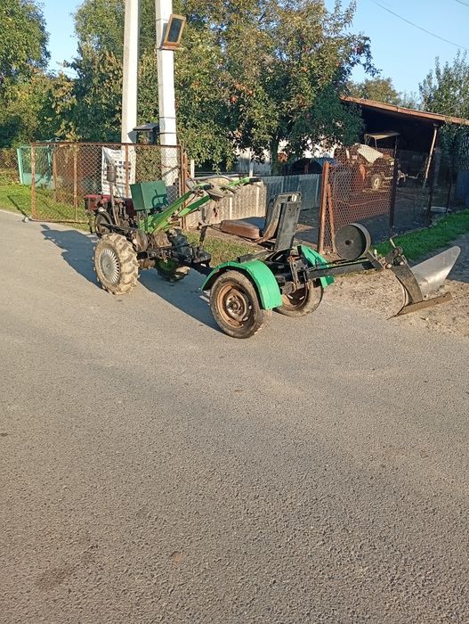 Мотоблок продаю))